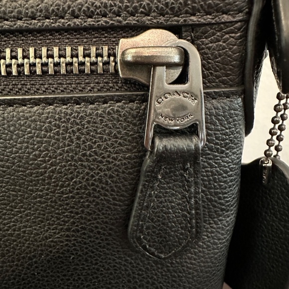 Coach Flight Messenger Crossbody Men’s Black Pebble Leather Bag C2057-F68014 EUC - Picture 4 of 11